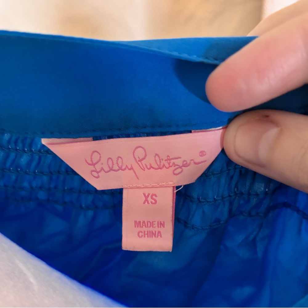 Lilly Pulitzer silk v neck blouse woman’s xs - Picture 6 of 9